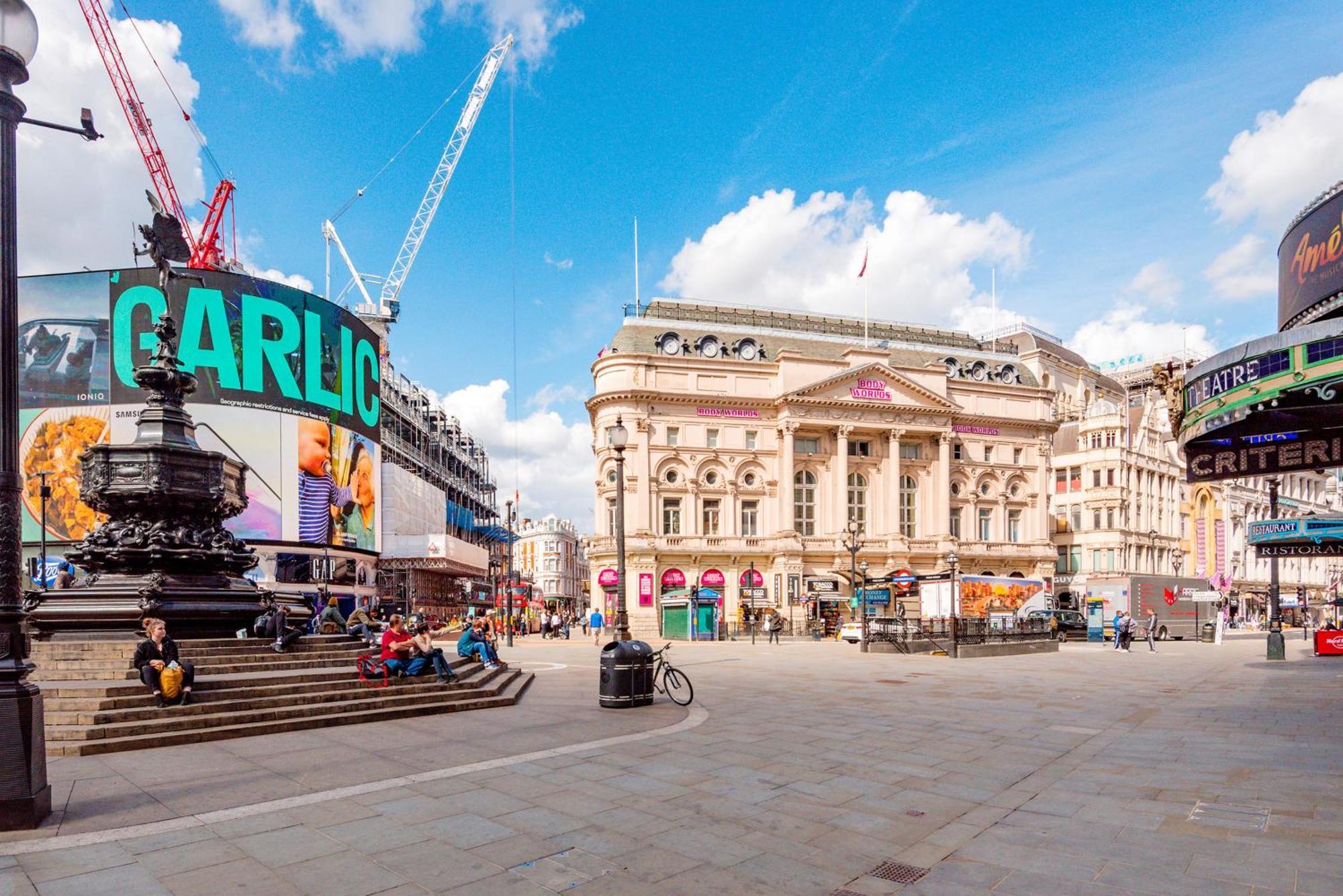 Welcome London Piccadilly Circus Ngoại thất bức ảnh