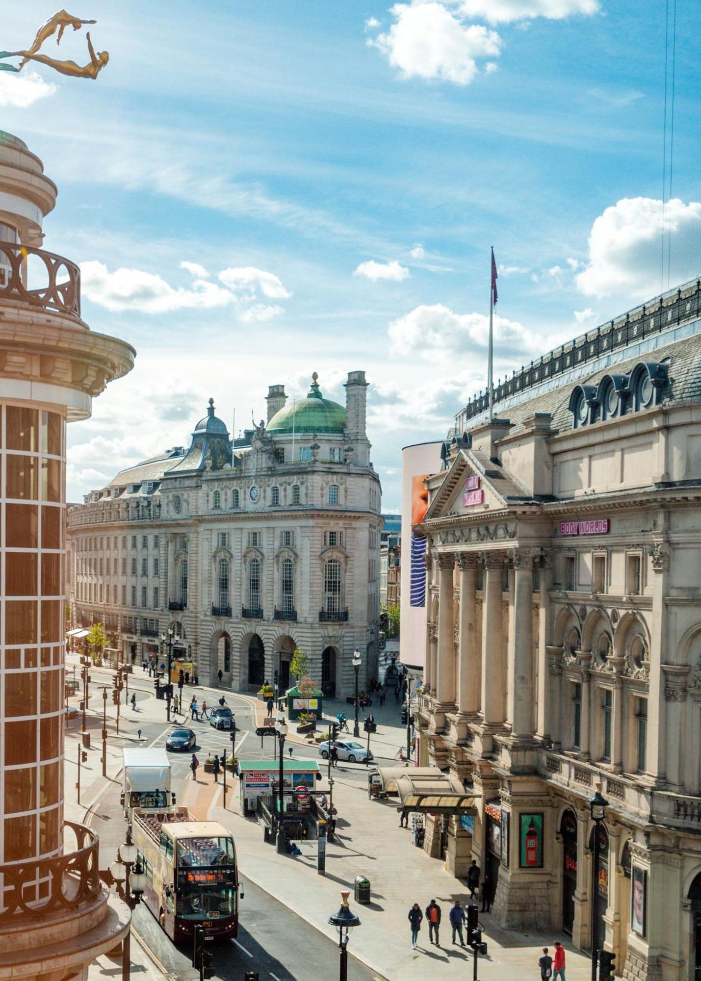 Welcome London Piccadilly Circus Ngoại thất bức ảnh